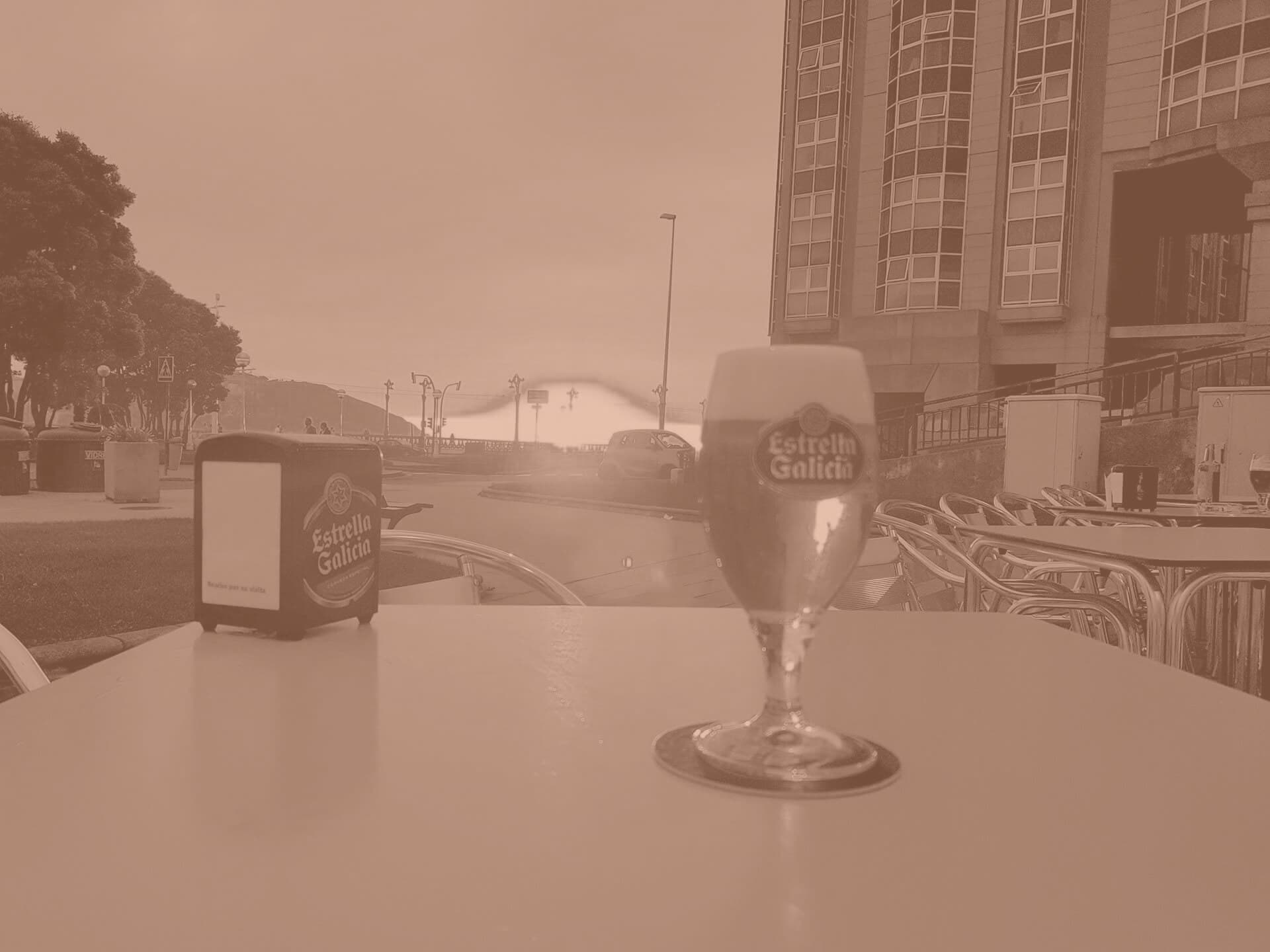 Su cervecería y tapería en A Coruña